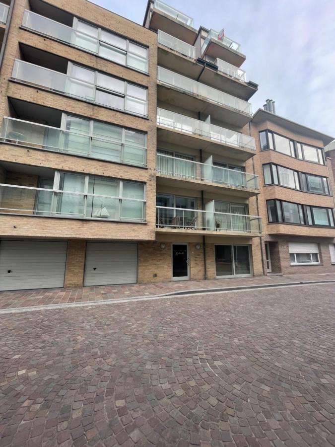 Apartmán Penthousestudio Gaudi Met Zonneterras En Zicht Op Zee Nieuwpoort Exteriér fotografie